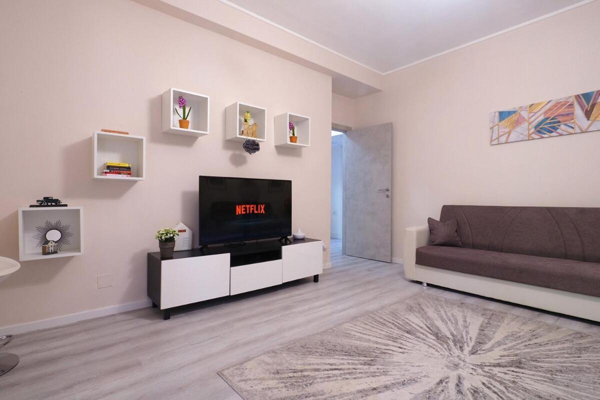 Melody'S House Apartment Como Luaran gambar
